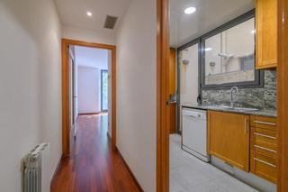 Appartement  Calle d'aribau. Vida moderna y funcionalidad en el corazón del eixample