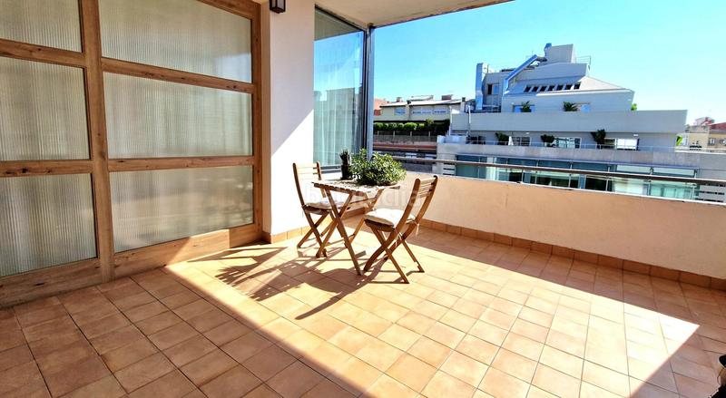 Foto 35082690-7e94-424e-bf8a-53116dc55d44. Dachwohnung in calle comte salvatierra in Vila de Gràcia Barcelona