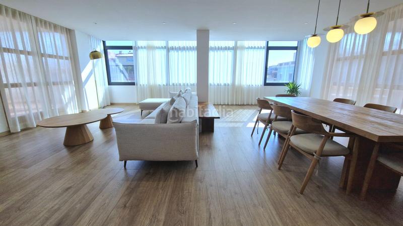 Foto 8c374be1-7a84-4ee8-b82b-e8e251fdcd2f. Dachwohnung in calle comte salvatierra in Vila de Gràcia Barcelona