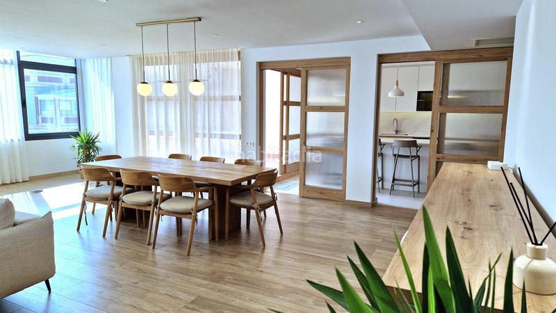 Foto b1eb90c9-ff6e-4635-bcbd-d6f2358e4393. Dachwohnung in calle comte salvatierra in Vila de Gràcia Barcelona