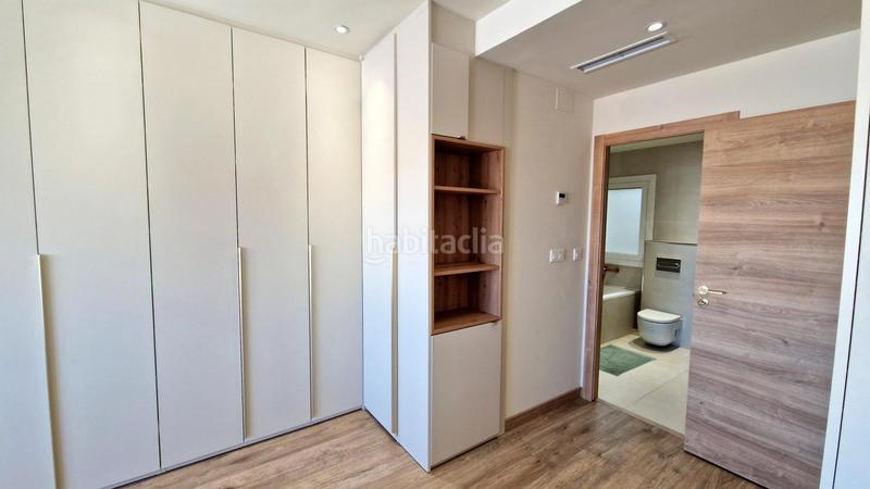 Foto bb910564-e64e-49cb-9ce7-e9abcb0ab343. Dachwohnung in calle comte salvatierra in Vila de Gràcia Barcelona