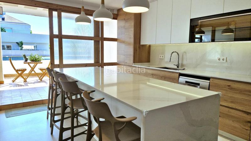 Foto dc907c91-545c-4d03-bb5e-dcea21366375. Dachwohnung in calle comte salvatierra in Vila de Gràcia Barcelona