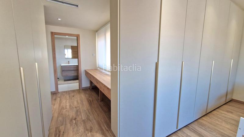 Foto f8dbffd2-7ee4-424a-8c90-9cd9fff989f6. Dachwohnung in calle comte salvatierra in Vila de Gràcia Barcelona