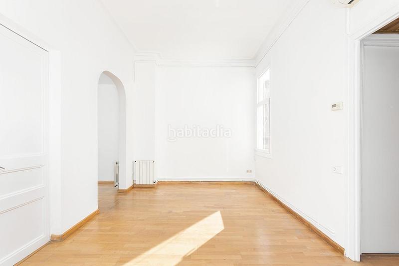 Foto 45245f1a-7eb0-4f11-837a-5bd589a6190c. Pis amb calefacció a Dreta de l´Eixample Barcelona