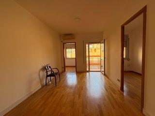 Pis  Calle de melcior de palau. En melcior de palau con rambla brasil