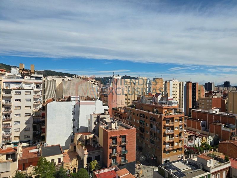 Foto beb4da2b-4e22-4a4c-a687-f451d4094d86. Àtic amb calefacció aparcament a Sant Ramon - Maternitat Barcelona