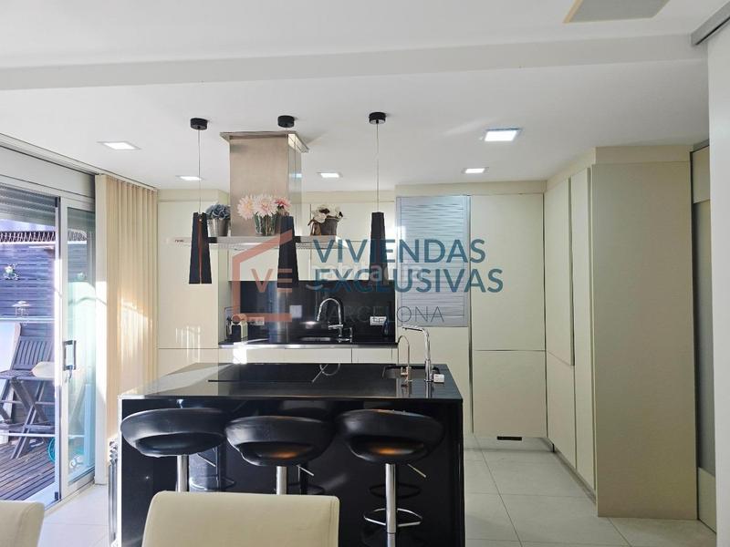 Foto 3b27a829-b3b0-4074-890f-fd9e74b3f73e. Maison jumelée avec chauffage parking dans Sant Andreu de la Barca