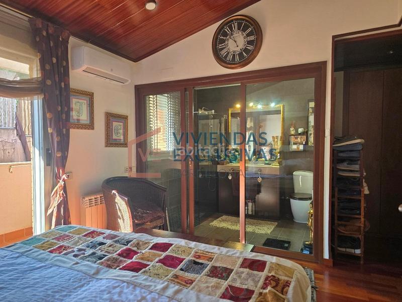 Foto eccdb580-8166-4c40-83e8-65ab2fcae099. Maison jumelée avec chauffage parking dans Sant Andreu de la Barca