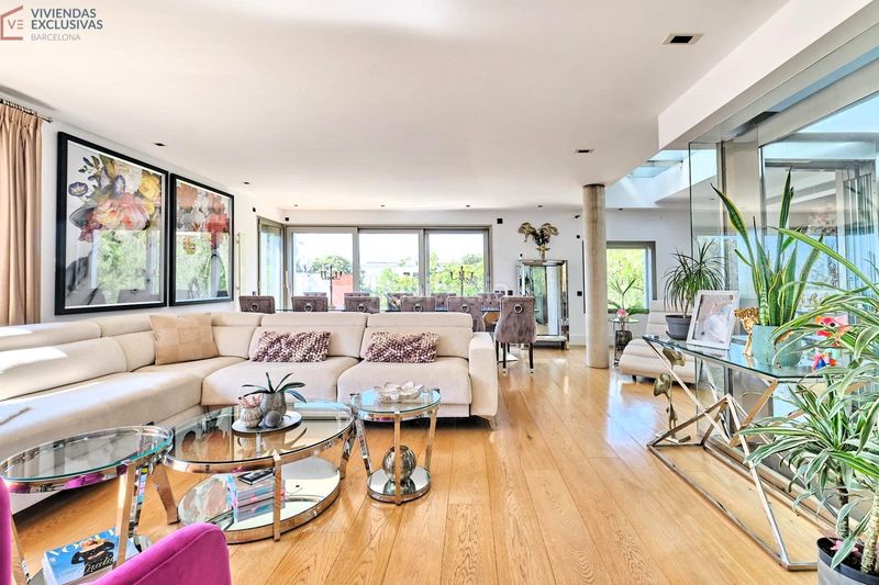 Foto 3a83a03a-7520-49e1-91ea-366fa4bd7b66. Casa amb calefacció aparcament piscina a Sarrià Barcelona