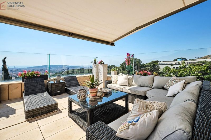 Foto 5a0ce909-5d8a-46b3-bd13-0aedc6e0635d. Casa amb calefacció aparcament piscina a Sarrià Barcelona