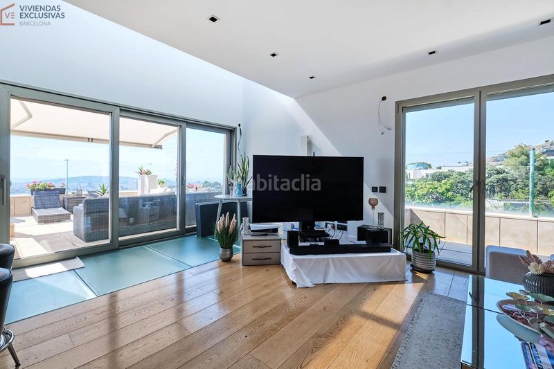 Foto 7eb31538-8f5a-4cc7-a4cb-ca6dbbdef8e0. Casa amb calefacció aparcament piscina a Sarrià Barcelona