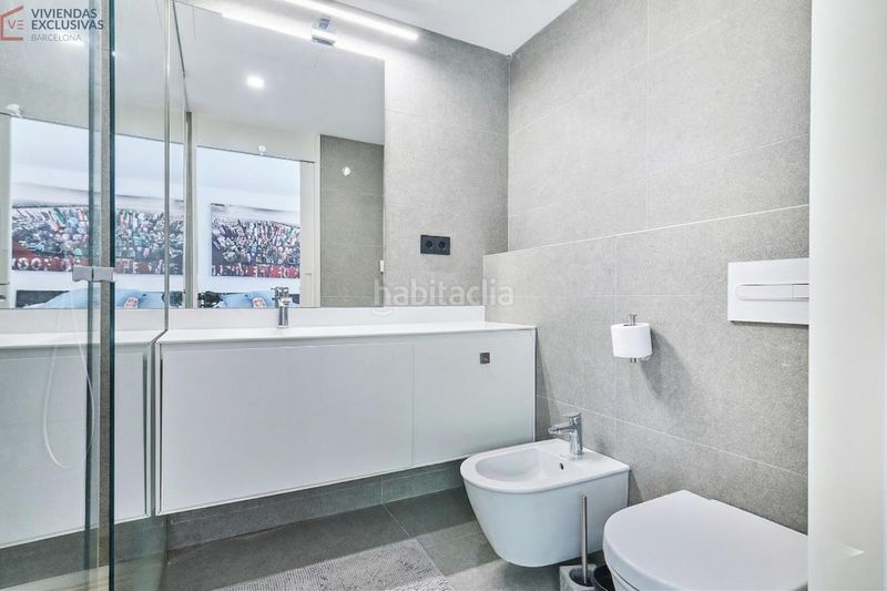 Foto a9cb60c8-4040-47b3-8656-e697ae604eda. Casa amb calefacció aparcament piscina a Sarrià Barcelona