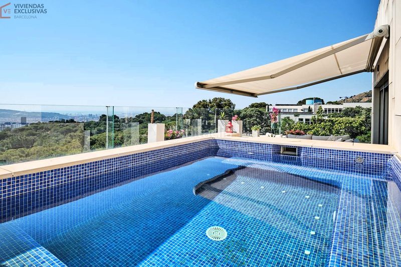 Foto db242a21-7456-4696-95d6-1cbf1b767545. Casa amb calefacció aparcament piscina a Sarrià Barcelona