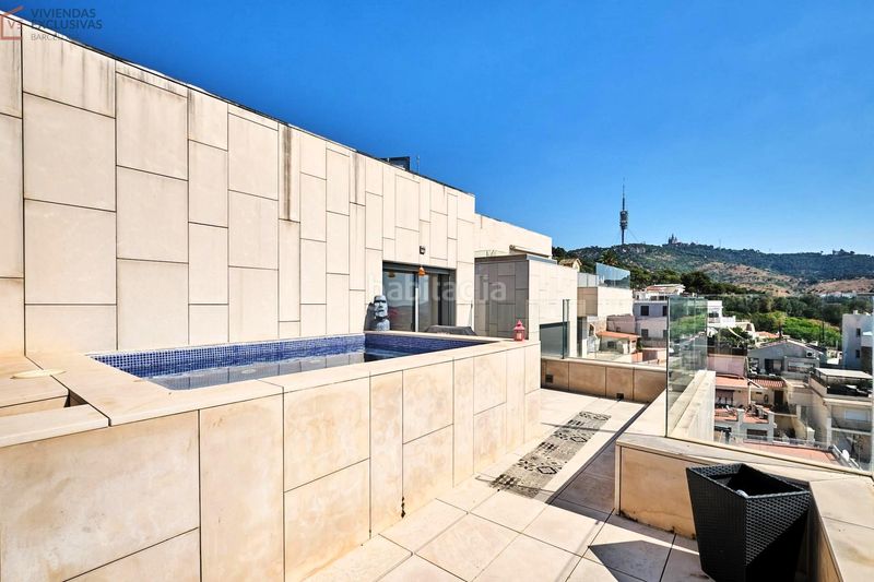 Foto fa9df065-cb5c-457e-86ef-a78de1ca742d. Casa amb calefacció aparcament piscina a Sarrià Barcelona