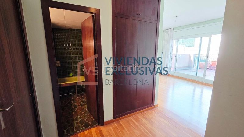 Foto 736d083a-221b-4e80-aa9d-40b3b63671e0. Àtic amb aparcament a Putget - Farró Barcelona