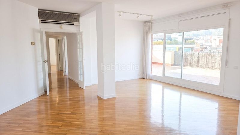 Foto ec9b811c-ce4a-4456-92ce-ca455739b631. Àtic amb aparcament a Putget - Farró Barcelona