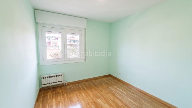 Foto 3764296b-3992-4f15-b00c-bcfde8691ba1. Àtic amb aparcament a Putget - Farró Barcelona