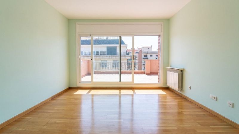 Foto 867bf1b6-c739-4e4a-98cf-572409aeb104. Àtic amb aparcament a Putget - Farró Barcelona