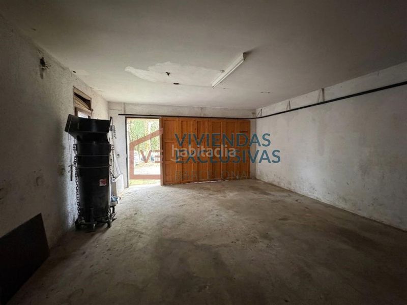 Foto 4b255cdc-a731-4b82-92f5-3653b2bdbfaf. Casa amb aparcament a Seva