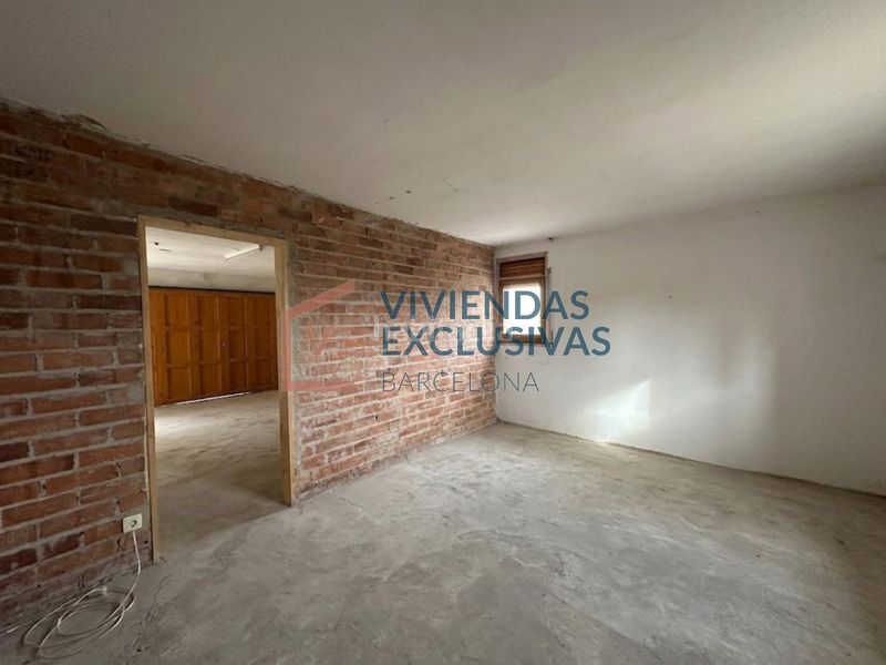 Foto 53e2383d-0646-479a-bd80-b262e2dd57ee. Casa amb aparcament a Seva
