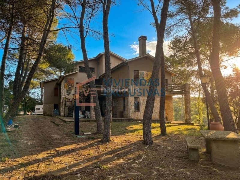 Foto 80729fcc-7f33-4895-b0ca-82ed3886447b. Casa amb aparcament a Seva