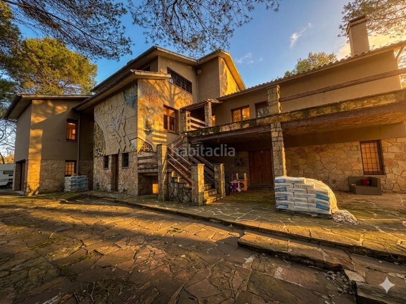 Foto c0b31935-bb5a-4cc2-8a27-6c5bf049920f. Casa amb aparcament a Seva