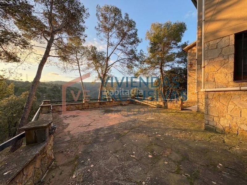 Foto e56b6aa1-4c2f-4ad3-ba3b-3cf73fd8dca3. Masia amb aparcament a Seva