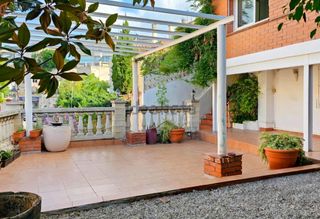 Haus  Carrer de balmes. Unifamiliar en la miranda de sant just desvern