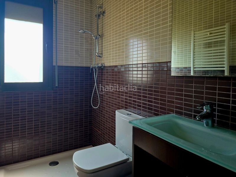 Foto 69b2a72d-e887-422e-8928-93e385e05097. Casa amb calefacció aparcament a Els Avets-Can Serrafossà-Ximelis Rubí