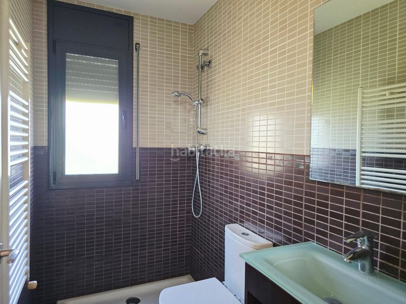 Foto 8ff73572-9c85-46bc-b73c-b0d57446e821. Casa amb calefacció aparcament a Els Avets-Can Serrafossà-Ximelis Rubí