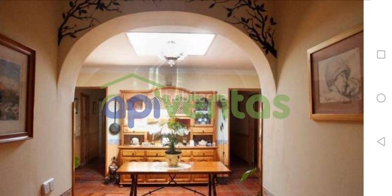 Foto 35dd91e1-40c7-4e94-a298-38a713437e7b. Chalet  espectacular con piscina en Águilas