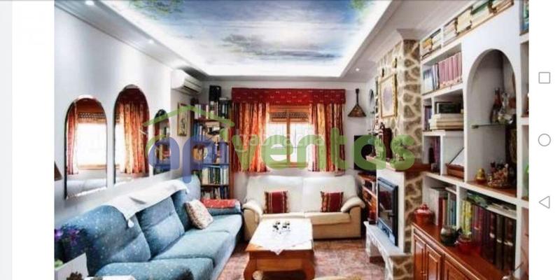 Foto 4e5c1509-0b52-4756-b348-3236a2409a70. Chalet  espectacular con piscina en Águilas