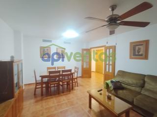 Location Appartement à Las Lomas - Las Yucas. Piso con balcón, piscina y garaje