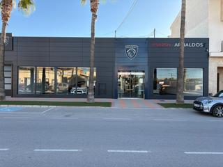 Local Comercial a Calle de Antón Tobalo 36