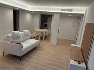 Location Appartement à Calle pina 2. Piso frente a instituto miguel de cervantes