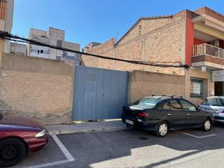 Terreny residencial a Laviana. Solar en el centro