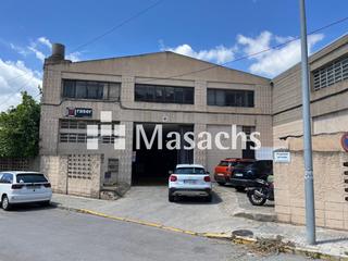 Bâtiment à usage industriel à Can Mas. Nave industrial