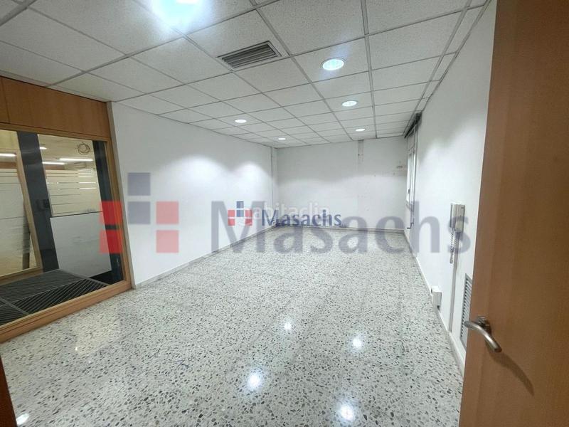 Foto 354aa4a1-964b-454a-947e-2e31771c8587. Miete büro in Barri del Centre Terrassa