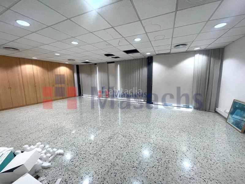 Foto 44b68cd2-aebb-4c1a-b131-eaaecbde77d8. Miete büro in Barri del Centre Terrassa