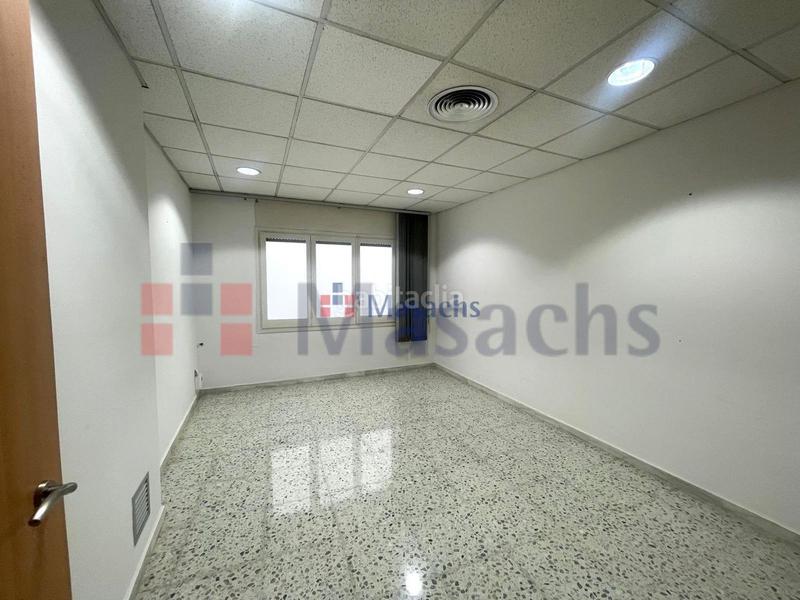 Foto 617acef9-686f-4221-a6be-0c01f2e9cc4d. Miete büro in Barri del Centre Terrassa