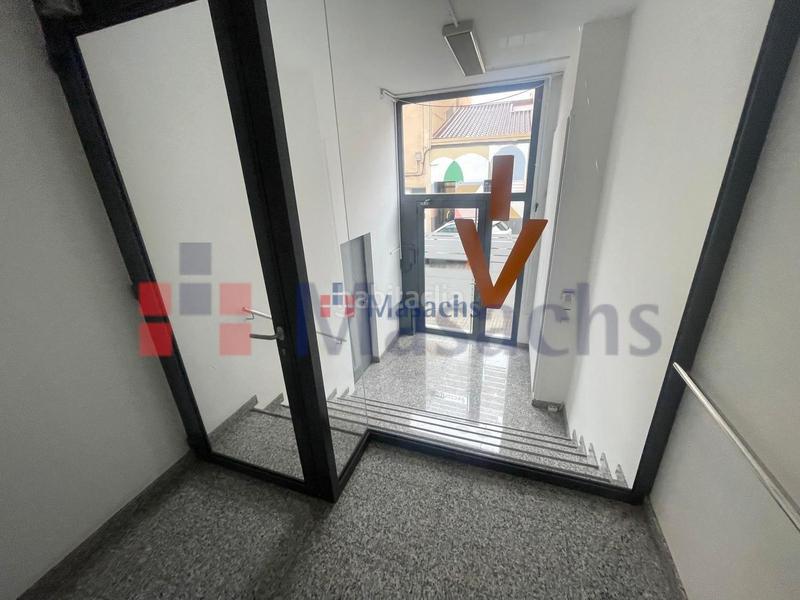 Foto d2a6fbf8-5f77-460b-b36e-9c48f140af54. Miete büro in Barri del Centre Terrassa