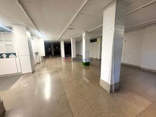 Lloguer Local Comercial a Ca n'Aurell. En terrassa