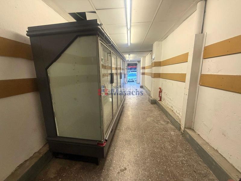 Foto 6310af1d-2452-4330-b98d-63bfdc669dd5. Alquiler local comercial  en alquiler , con 475 m2, 2 aseos y con escaparate. en Terrassa