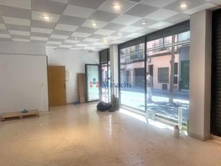 Lloguer Local Comercial a Ca n'Aurell. En terrassa