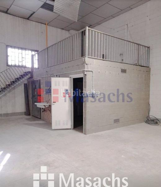 Foto f776a4a7-3b79-4cb8-a598-e32dc5eecc80. Bâtiment à usage industriel dans Can Parellada Terrassa