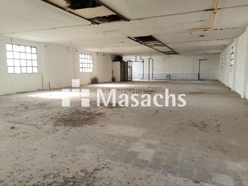 Foto 88e7e316-574d-40d8-b70e-49659a6e3129. Rent industrial building in Segle XX Terrassa