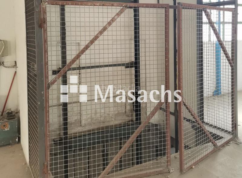 Foto b8edc295-acf4-47dd-8c67-102558c9d59c. Rent industrial building in Segle XX Terrassa