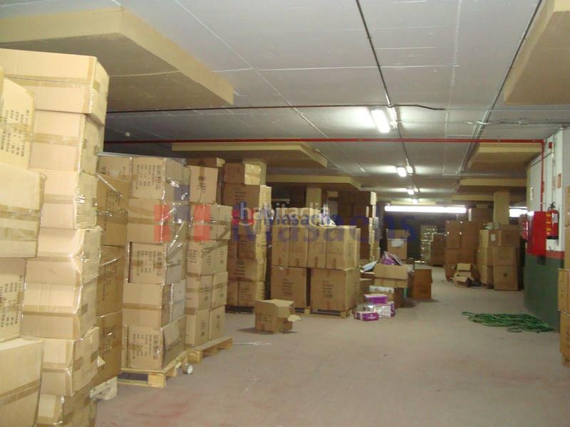 Foto 75cd17d6-853c-4322-a2a4-99229ee3efe9. Rent industrial building in El Arroyo-La Fuente Fuenlabrada