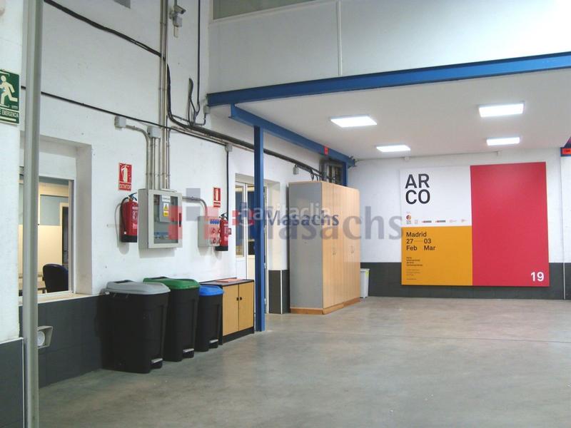 Foto 1bfdb8e1-fc6c-4232-8c1b-69a47127cc45. Nau industrial amb calefacció a Estación Coslada