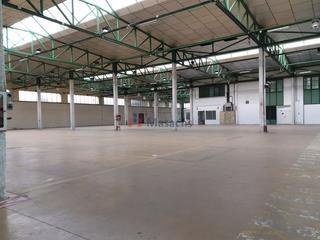 Nau industrial a Los Olivos-Los Ángeles. En getafe